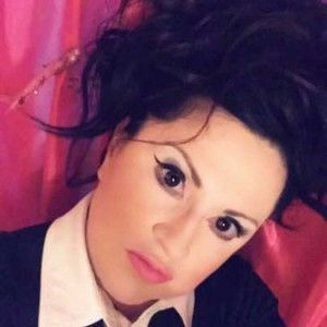 Meet your Posher, Pam